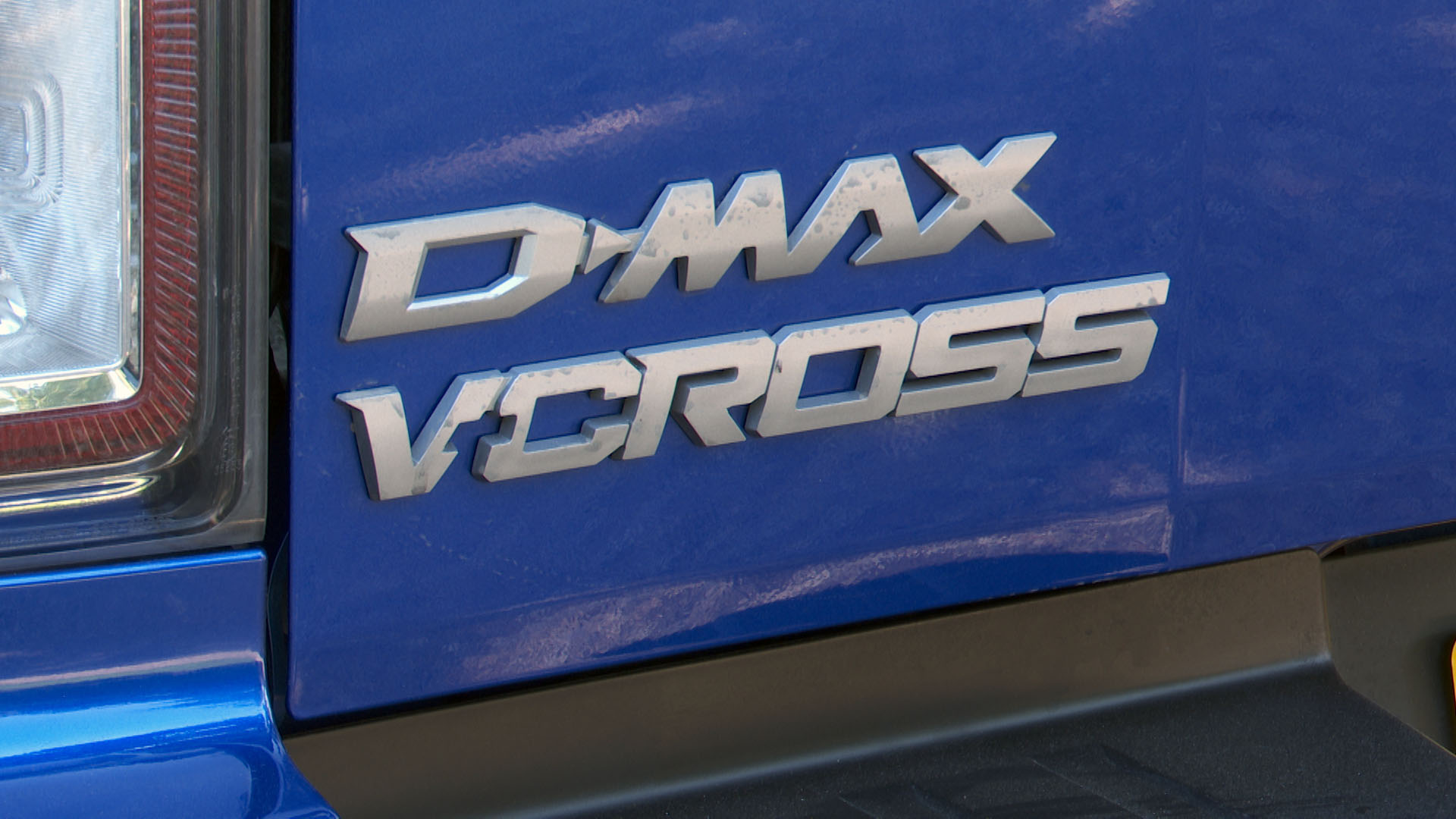 ISUZU D-MAX DIESEL 1.9 V-Cross Double Cab 4x4 Auto